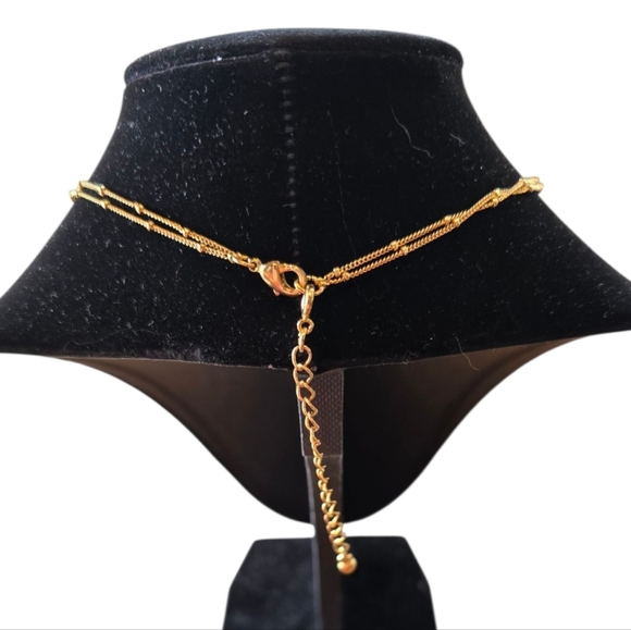 Carolee Simulated Pearl Goldtone Clip Earring Avon Necklace Set - Picture 6 of 10